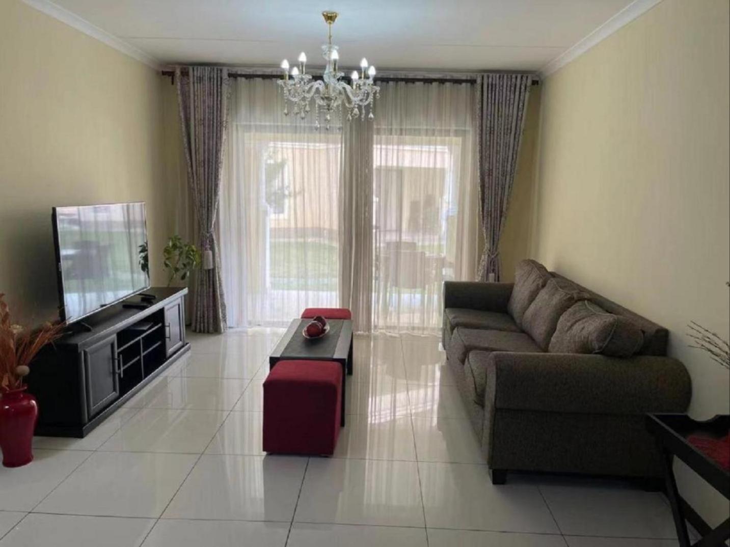 Lily Park Complex , Self-catering Apartment Rustenburg